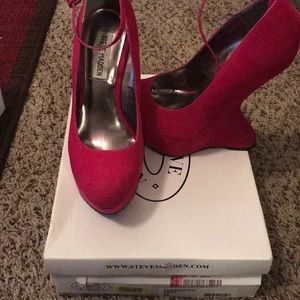 Steve Madden gravity pink heels